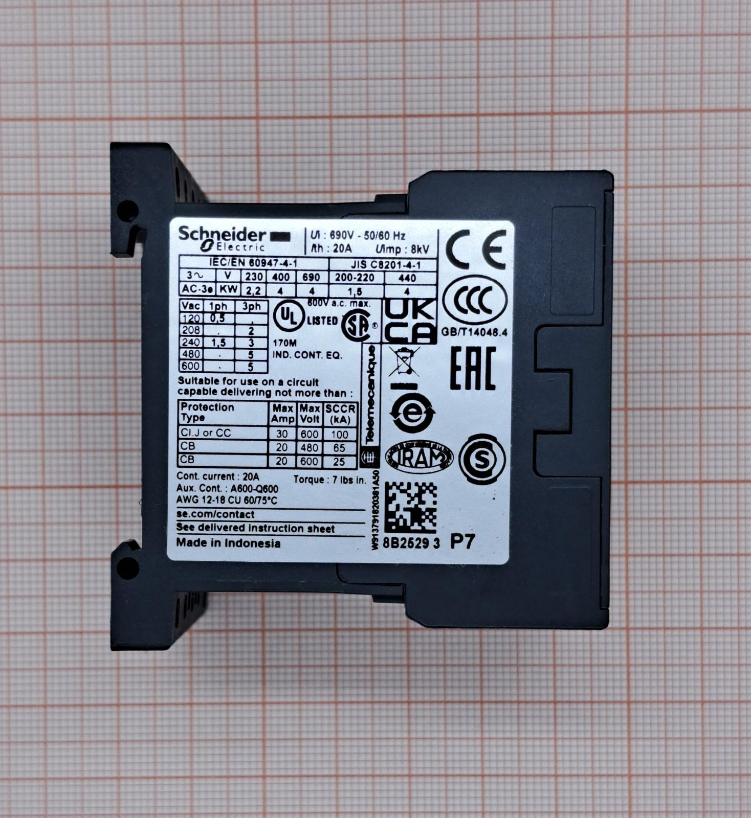 Контактор 3-полюсный LC1K0910P7 SCHNEIDER ELECTRIC Контактор 3-полюсный LC1K0910P7 SCHNEIDER ELECTRIC