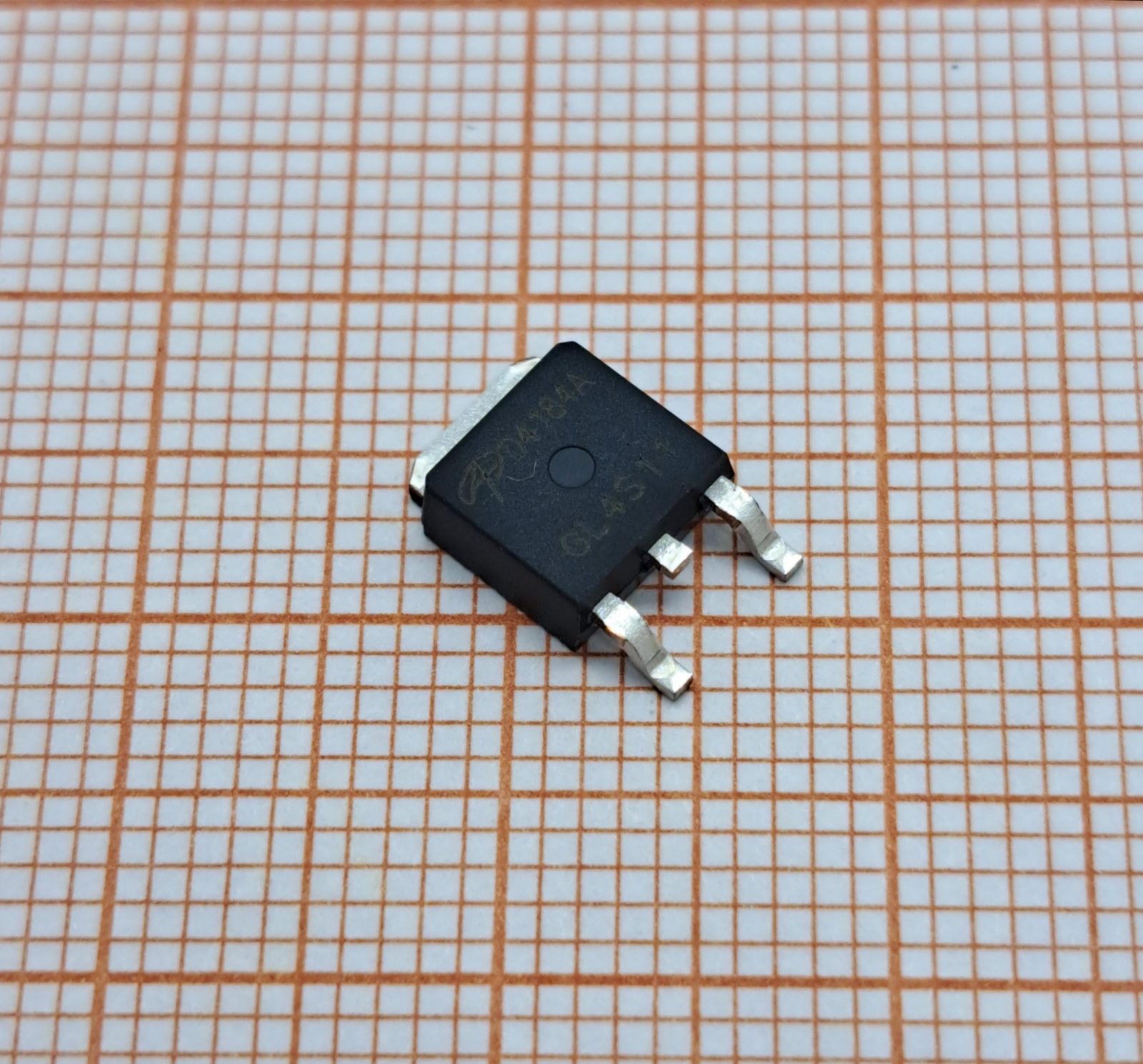 Транзистор AOD4184A ALPHA OMEGA SEMICONDUCTOR Транзистор AOD4184A ALPHA & OMEGA SEMICONDUCTOR