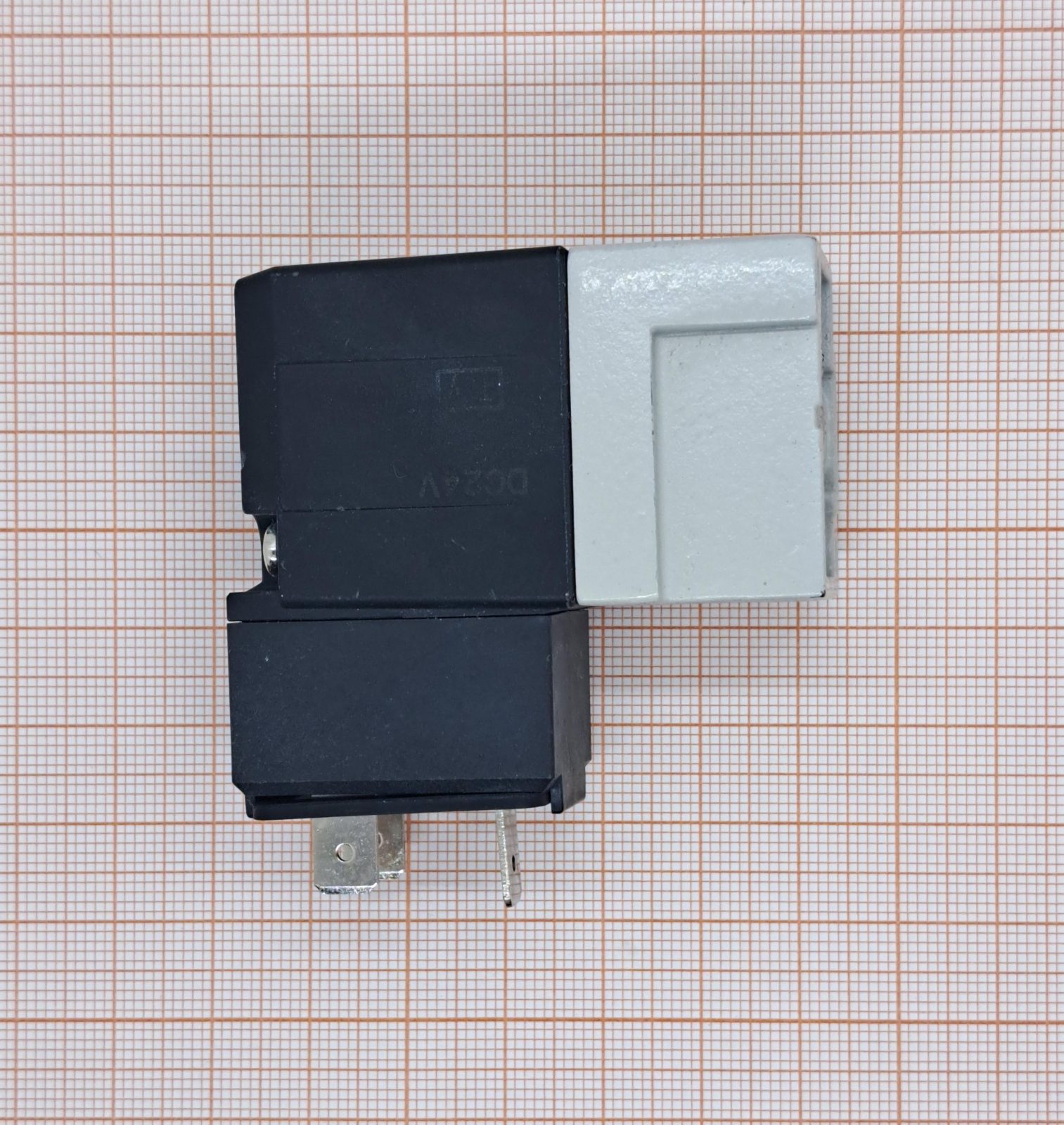 Электромагнитный клапан VT307-5DO1-01F-Q SMC Электромагнитный клапан VT307-5DO1-01F-Q SMC