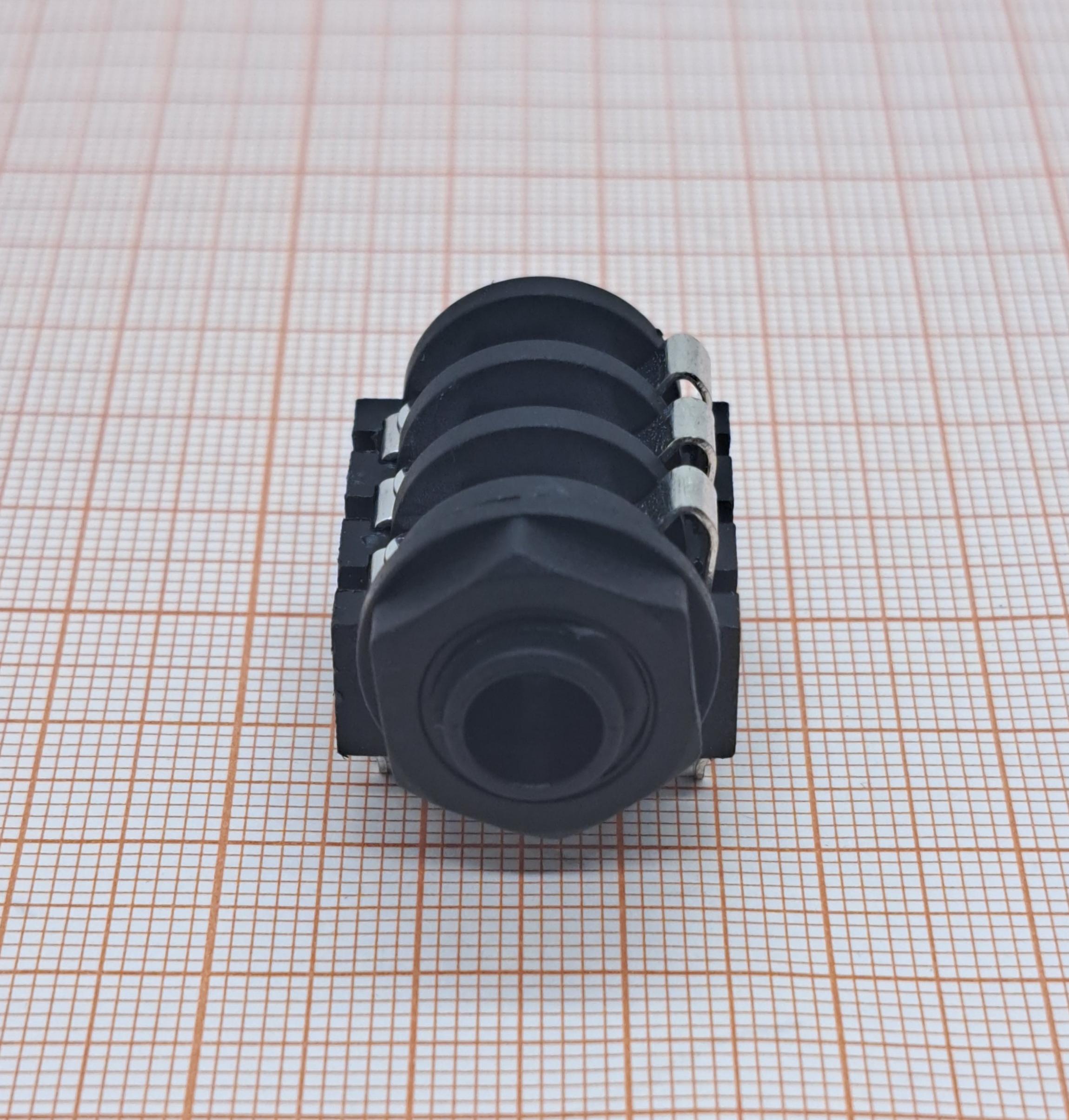 Аудио разъем NYS216 REAN