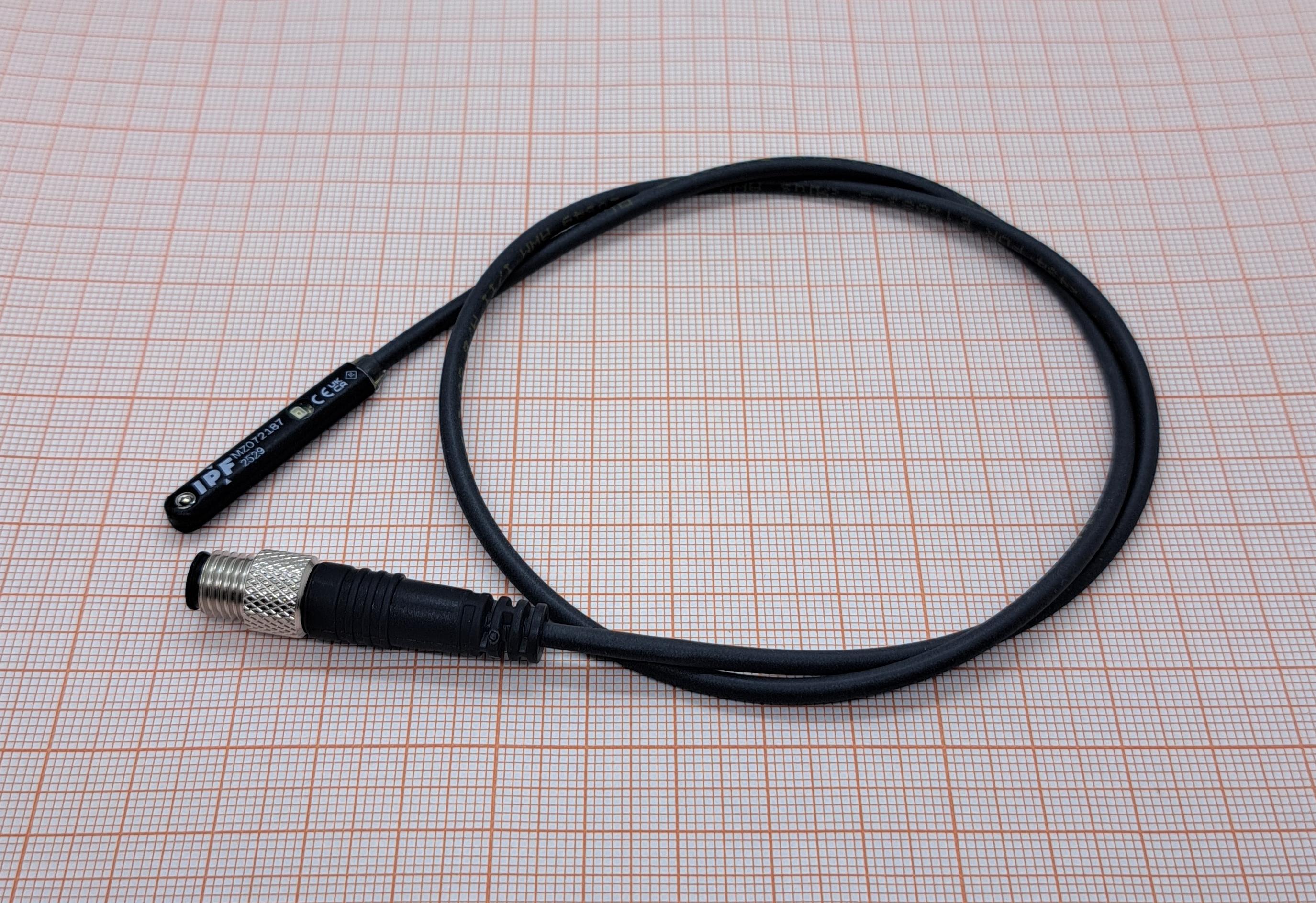 Датчик магнитного поля MZ072187 IPF ELECTRONIC