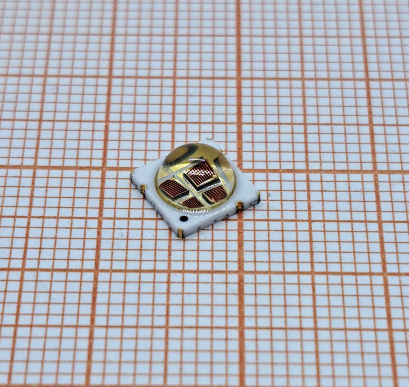 Светодиод LZ4-00R108-0000 OSRAM Светодиод LZ4-00R108-0000 OSRAM